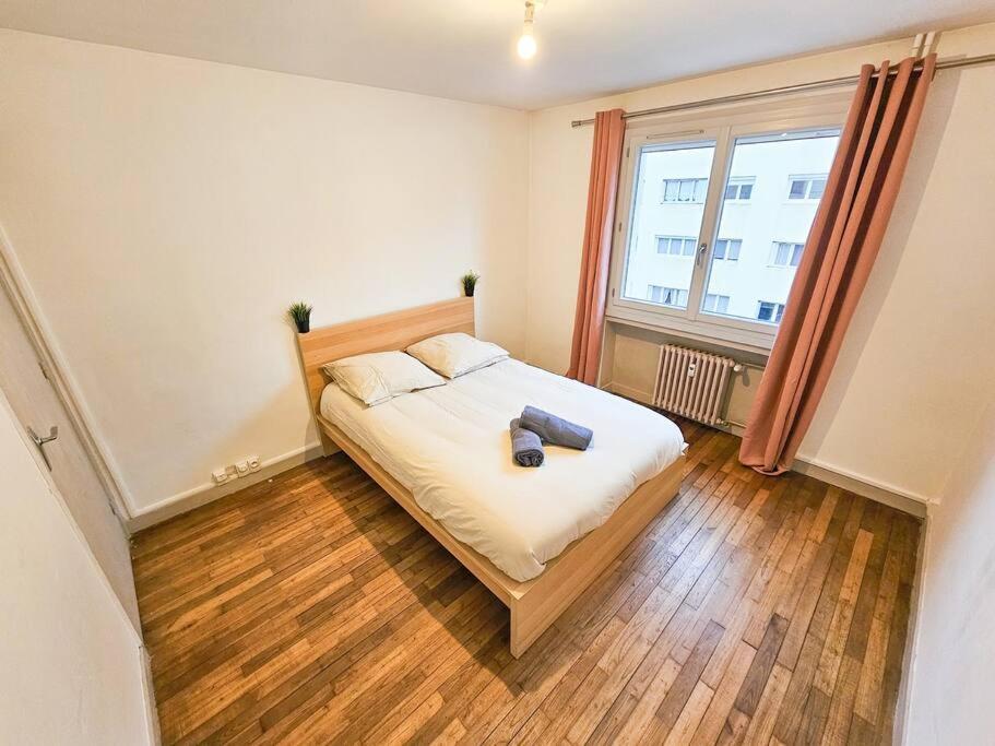Le Bergson 3 Chambres Stationnement Gratuit Saint-Etienne  Bagian luar foto